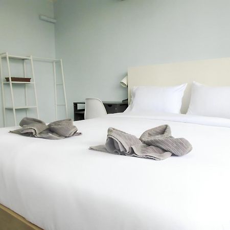 420 Hostel - Ekkamai Buds & Beds Bangkok Exterior foto