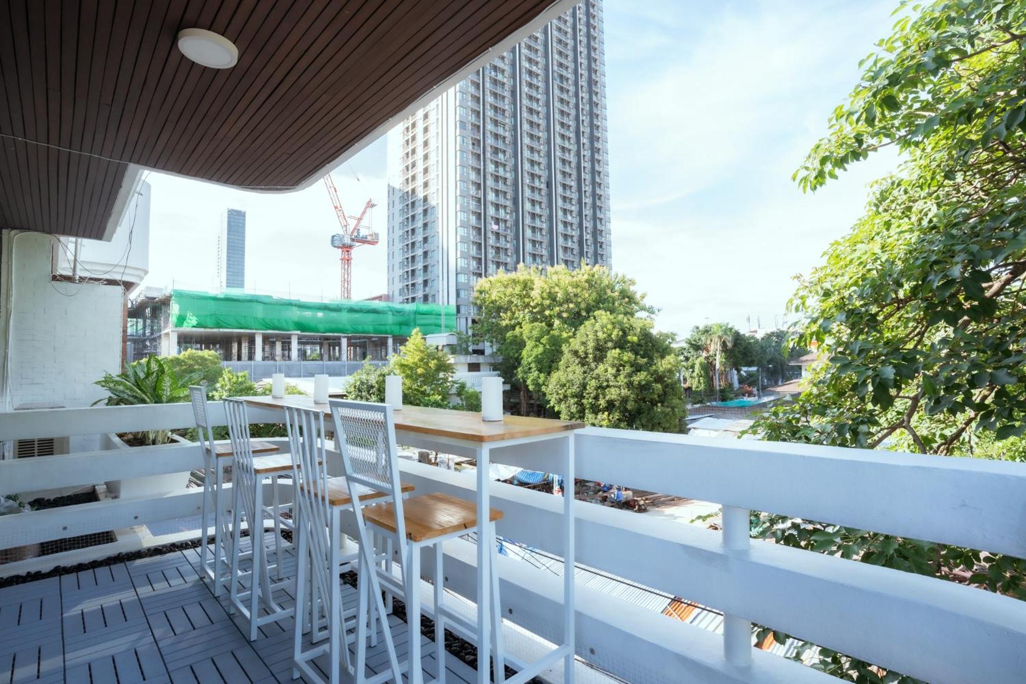 420 Hostel - Ekkamai Buds & Beds Bangkok Exterior foto