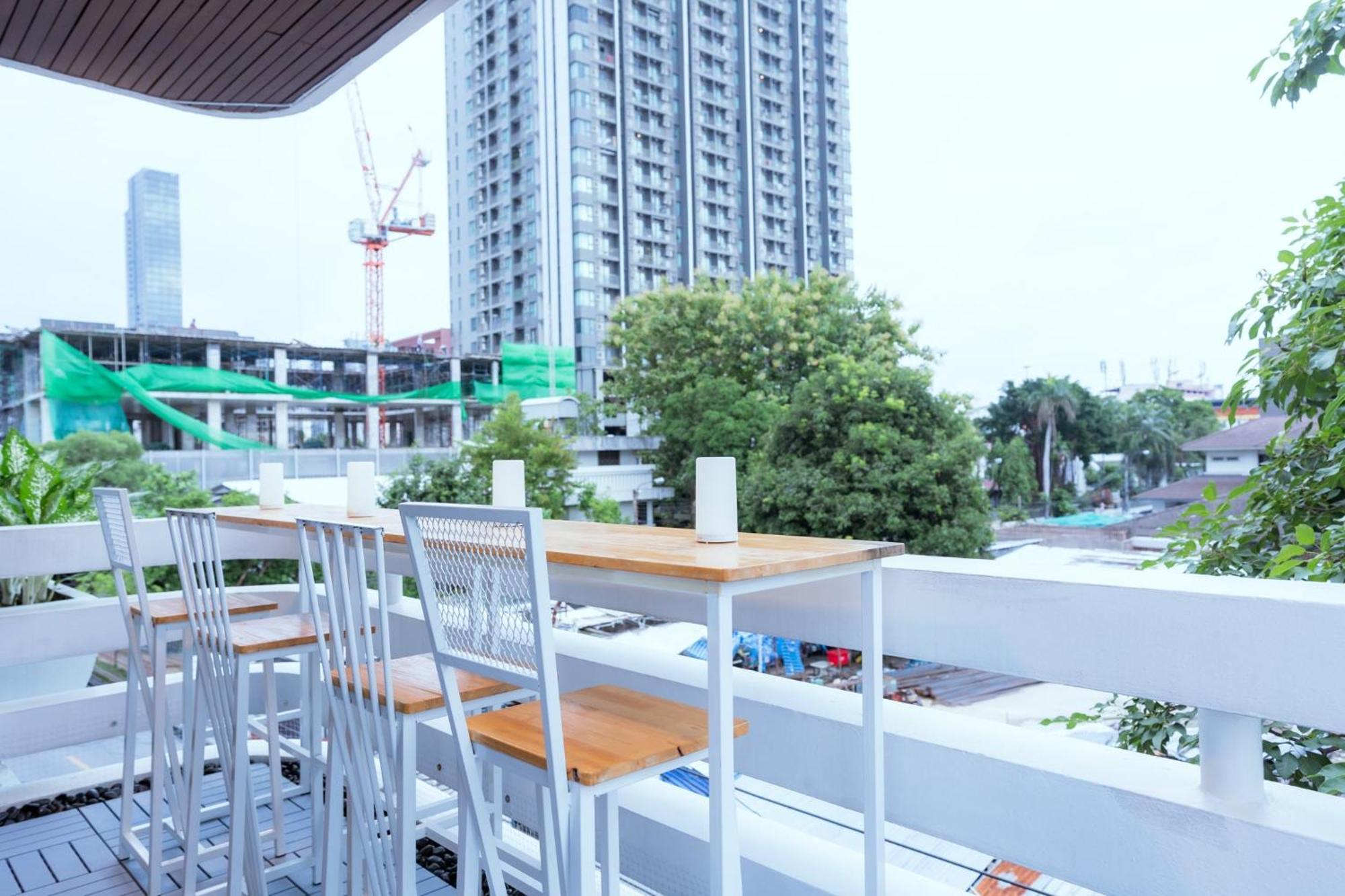 420 Hostel - Ekkamai Buds & Beds Bangkok Exterior foto